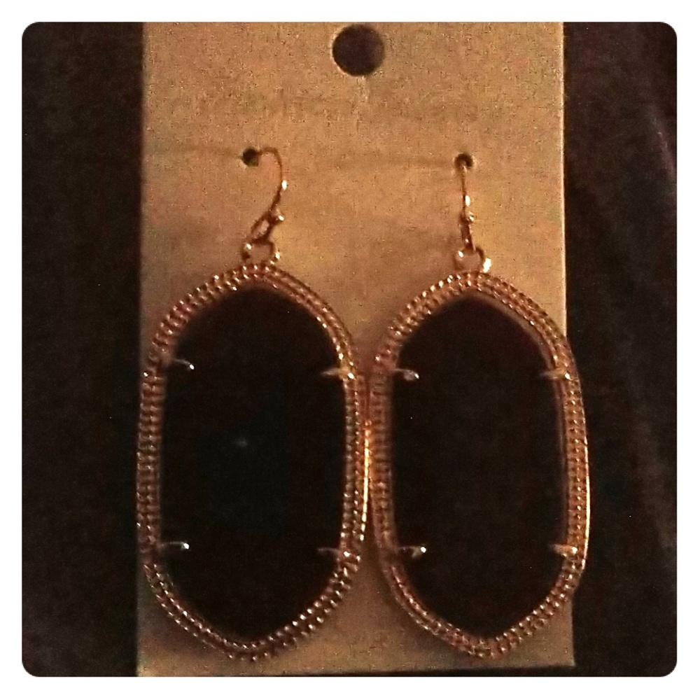 Fashion earrings